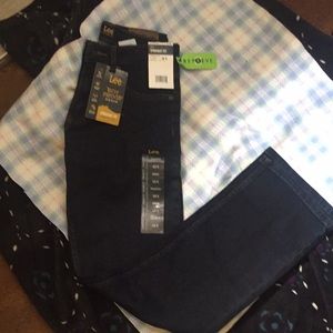 Lee NWT Boys 16 slim Straight leg boy proof jeans